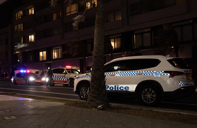 Mies kuoli haihyökkäyksessä Australian Pohjois-Queenslandissa. 2 Mies kuoli haihyökkäyksessä Australian Pohjois-Queenslandissa. 1