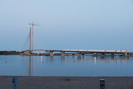 Mies löydettiin kuolleena Kruunuvuorenselältä kelluvasta veneestä. 5