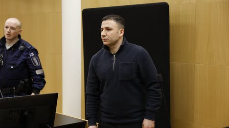 Mies surmasi entisen puolisonsa Espoon Suurpellossa elokuussa 2025. 2 Mies surmasi entisen puolisonsa Espoon Suurpellossa elokuussa 2025. 1