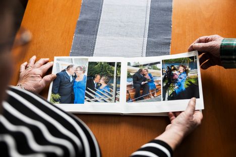 Millaista on löytää rakkaus myöhemmässä vaiheessa elämää? Ulla ja Urpo kertovat, että se on helpompaa kuin nuorena. 5