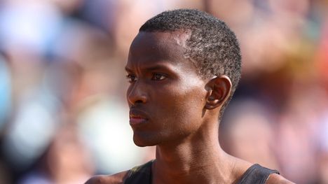 Mustafe Muuse asetti jälleen uuden Suomen ennätyksen juoksussa. 1