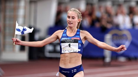 Nathalie Blomqvist rikkoi: Suomen ennätys 1