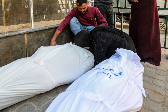 Neljä palestiinalaista kuoli Israelin ilmaiskujen seurauksena Gazassa. 1