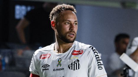 Neymar arvosteli erotuomaria ottelun päätyttyä: ”Heräsi kuukautisiltaan” 2 Neymar arvosteli erotuomaria ottelun päätyttyä: ”Heräsi kuukautisiltaan” 1