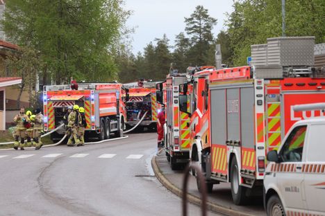 Omakotitalo tuhoutui kokonaan Kirkkonummella. 7