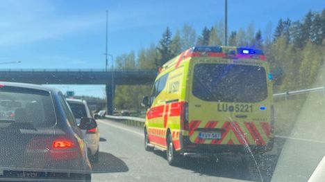 Onnettomuus Turunväylällä – liikenne keskeytynyt 3