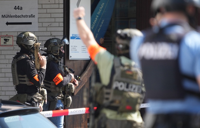 Panttilainaustilanne saksalaisessa pankissa on päättynyt: poliisi 1