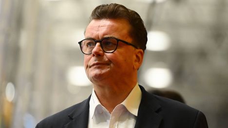 Pekka Tirkkonen valmentaa Puolan kansallista joukkuetta, tavoitteena edistyminen kotiturnauksessa. 1