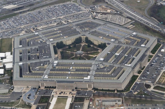 Pentagon peruuttaa suunnitelmat yli 4 000 Yhdysvalloissa sijaitsevan sotilaan lähettämiseksi Puolaan. 1