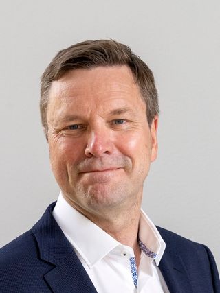 Perusopetuksen johtaja yhdisti kouluväkivallan nuoriin – asiantuntijan kommentit asiasta. 5