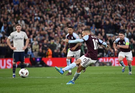 Prinssi William vietti riemukasta aikaa katsomossa – Aston Villa eteni finaaliin 3