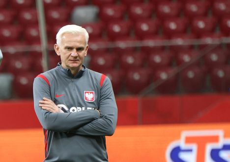 Puolan maajoukkueen päävalmentaja Jacek Magiera on menehtynyt. 1