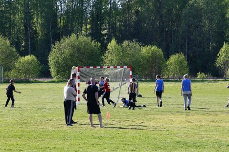Riihimäellä epäillyn kranaatin löytöpaikka näyttää tältä 4 Riihimäellä epäillyn kranaatin löytöpaikka näyttää tältä 3