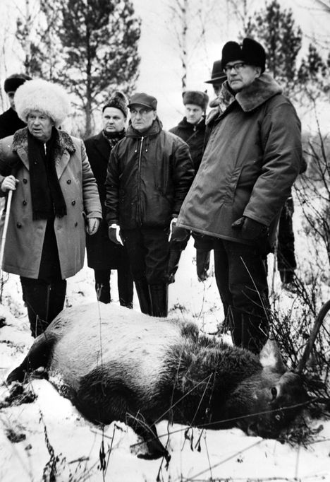 Risto E.J. Penttilä vertaa Stubbin ja Kekkosen saavutuksia. 8 Risto E.J. Penttilä vertaa Stubbin ja Kekkosen saavutuksia. 7