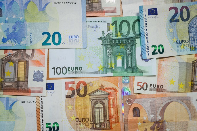 Romania saa 16,68 miljardin euron lainan EU:n SAFE-ohjelman puitteissa. 2 Romania saa 16,68 miljardin euron lainan EU:n SAFE-ohjelman puitteissa. 1
