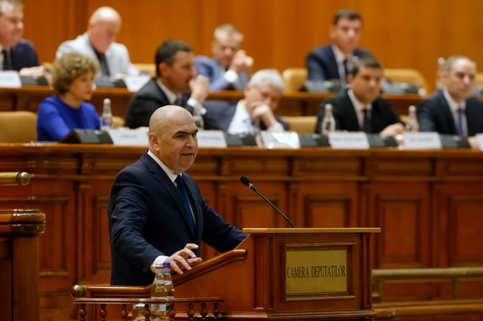 Romanian parlamentti hyväksyi epäluottamuslausunnon hallitusta vastaan. 1