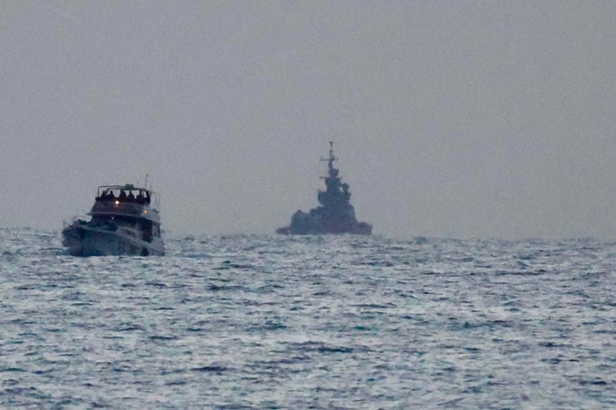 Saksassa kerrotaan, että Gazan aluksilta karkotettuja aktivisteja on loukkaantunut Turkkiin siirron yhteydessä. 2 Saksassa kerrotaan, että Gazan aluksilta karkotettuja aktivisteja on loukkaantunut Turkkiin siirron yhteydessä. 1