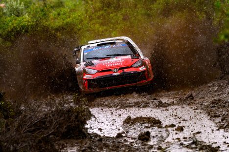 Sami Pajari vauhdikkaana Kenian MM-rallissa 1