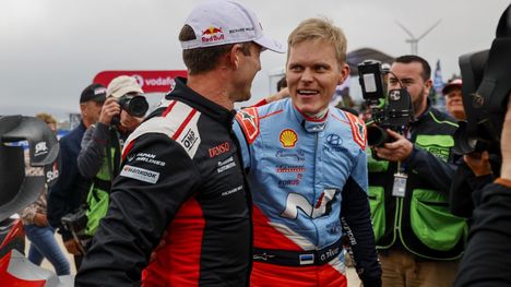 Sébastien Ogier välitti ystävälliset terveisensä Ott Tänakille. 1