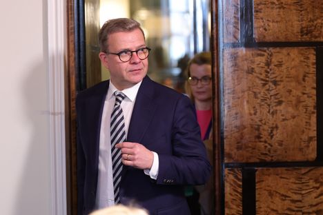 Soppaa junamatkasta syntyi – Orpo väisti toimittajia onnistuneesti 5