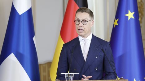 Stubb keskusteli Ruttenin ja Zelenskyin kanssa 1