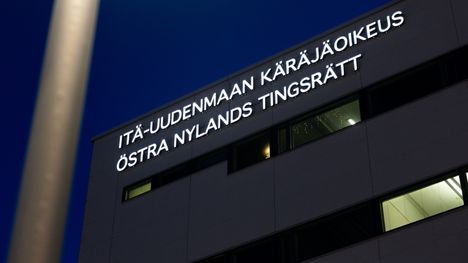 Suomalaisen entisen NHL-pelaajan väkivaltasyyte hylättiin oikeudessa. 2 Suomalaisen entisen NHL-pelaajan väkivaltasyyte hylättiin oikeudessa. 1