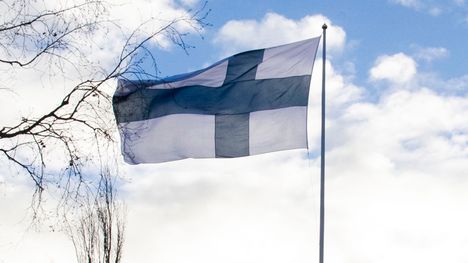Tiedätkö, miksi tänään nostetaan lippu salkoon? 1
