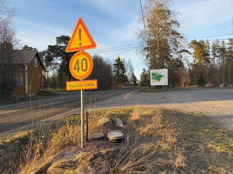 Traaginen onnettomuus: Kokeneen ratsastajanainen menehtyi 4 Traaginen onnettomuus: Kokeneen ratsastajanainen menehtyi 3