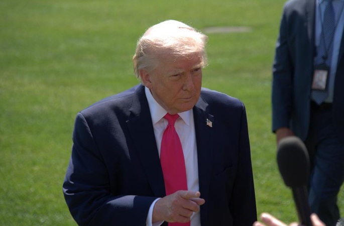 Trump pitää Iranin reaktiota Yhdysvaltojen suunnitelmaan "täysin hyväksymättömänä" 2 Trump pitää Iranin reaktiota Yhdysvaltojen suunnitelmaan "täysin hyväksymättömänä" 1