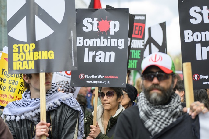 Trumpin hallinto ilmeisesti valmistelee uusia sotilaallisia iskuja Iraniin. 2 Trumpin hallinto ilmeisesti valmistelee uusia sotilaallisia iskuja Iraniin. 1