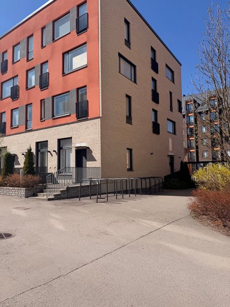 Vantaalla Kivistössä tapahtui puukotus, poliisi pidätti epäillyn. 3