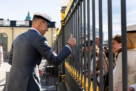 Vappujuhlintaa eri puolilla Suomea – Pirjo valmisti 250 karjalanpiirakkaa 5