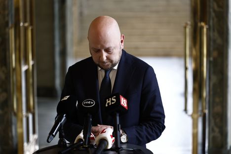 Voiko Joona Räsänen pysyä ehdokkaana? – Uudenmaan piirijohtaja ottaa kantaa. 4 Voiko Joona Räsänen pysyä ehdokkaana? – Uudenmaan piirijohtaja ottaa kantaa. 3