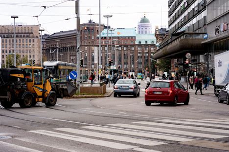 Yksityisautoliikenne kielletty Helsingin keskustassa – keskustelu heräsi välittömästi 2 Yksityisautoliikenne kielletty Helsingin keskustassa – keskustelu heräsi välittömästi 1