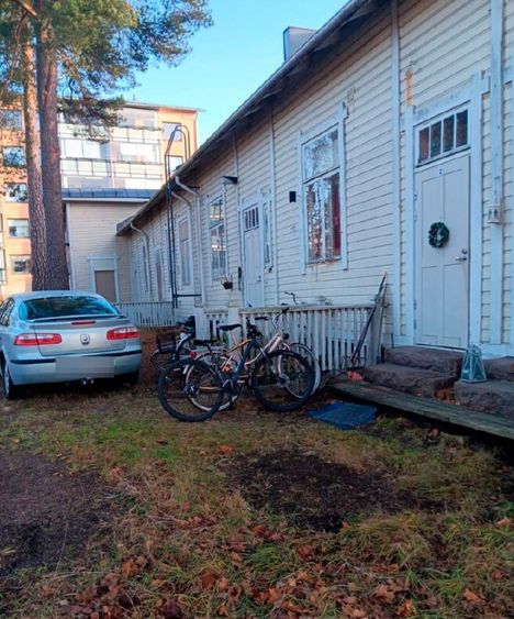 "Yllättävässä väkivaltaisuudessa menehtynyt mies Kotkassa – syylliset saivat tuomion hovioikeudessa" 2 "Yllättävässä väkivaltaisuudessa menehtynyt mies Kotkassa – syylliset saivat tuomion hovioikeudessa" 1