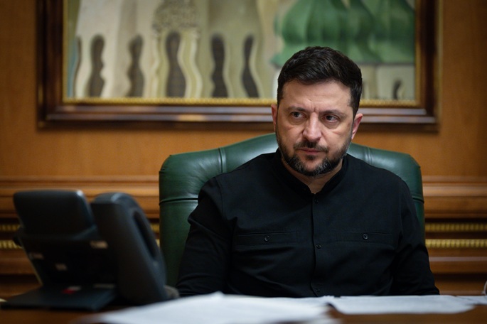 Zelensky hylkää Merzin ehdotuksen erityisestä EU-statuksesta Ukrainalle. 2 Zelensky hylkää Merzin ehdotuksen erityisestä EU-statuksesta Ukrainalle. 1