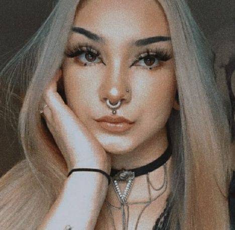 Avopuoliso sai elinkautisen tuomion Joensuun Noljakan rappukäytävämurhasta. 4 Avopuoliso sai elinkautisen tuomion Joensuun Noljakan rappukäytävämurhasta. 3