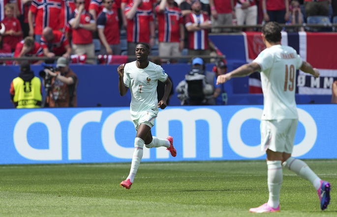 Dembele'n hattutemppu vie Ranskan 4-1 voittoon Norjasta 1