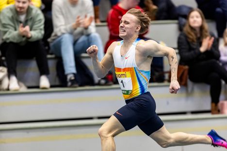 Ella Junnila luopui kilpailusta, Antti Sainio aloitti kautensa. 3