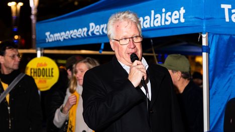 Entinen perussuomalaisten kansanedustaja syyttää puolueensa eläinvihamielisyydestä. 2 Entinen perussuomalaisten kansanedustaja syyttää puolueensa eläinvihamielisyydestä. 1