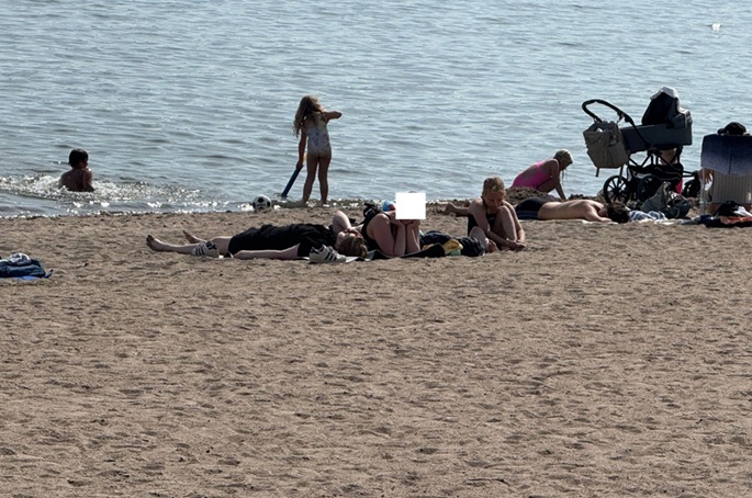 Erinomaiset rannikkokylpyvedet vähenevät Suomessa 2 Erinomaiset rannikkokylpyvedet vähenevät Suomessa 1