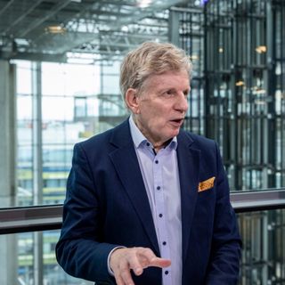 Esko Aho: MM-kullan merkitys Suomen taloudelle 2 Esko Aho: MM-kullan merkitys Suomen taloudelle 1