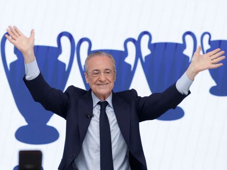 Florentino Perez jatkaa Real Madridin johtajana. 2 Florentino Perez jatkaa Real Madridin johtajana. 1