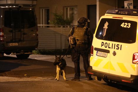 Harri Gustafsberg arvioi Karhuryhmän poliisille asettamaa tavoitetta – mitä 15 minuutin erikoisjoukko edellyttää 4 Harri Gustafsberg arvioi Karhuryhmän poliisille asettamaa tavoitetta – mitä 15 minuutin erikoisjoukko edellyttää 3