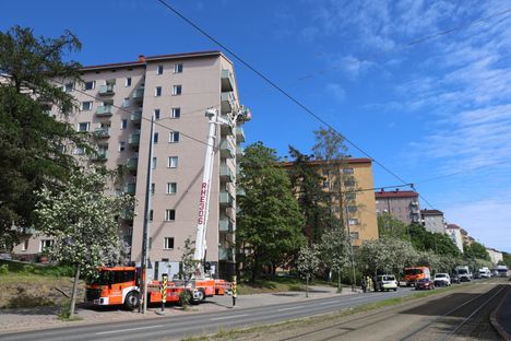 Helsingin kerrostalossa syttyi tulipalo 3