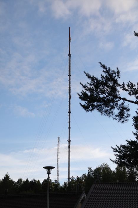 Henkilö nousi radiomastoon Espoossa – laskeutui itse takaisin alas 7