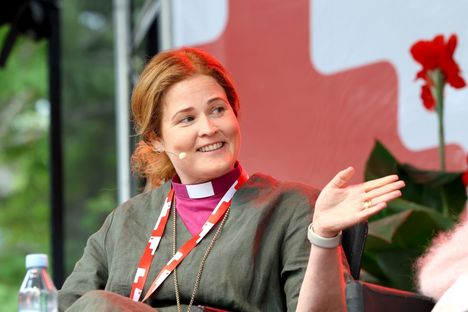 Jenni Haukio ja Maaret Kallio suosittelivat teosta, joka tuo lisää toivoa. 4 Jenni Haukio ja Maaret Kallio suosittelivat teosta, joka tuo lisää toivoa. 3