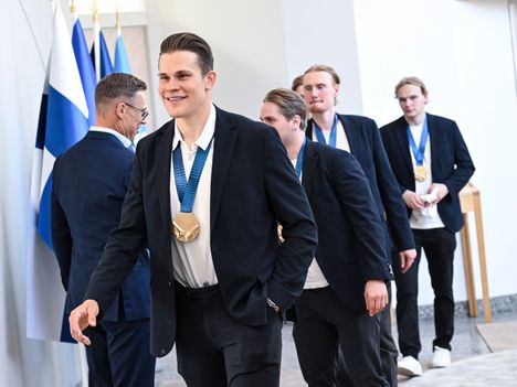 Jesse Puljujärvi: merkittäviä havaintoja varastetusta kultamitalista 4 Jesse Puljujärvi: merkittäviä havaintoja varastetusta kultamitalista 3