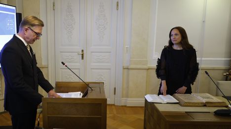 Karoliina Partanen valittiin ministeriksi. 1