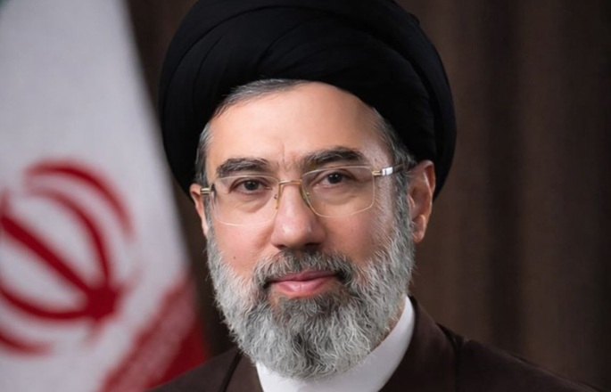 Khamenei muistelee Minabin koulun iskua ja kehottaa oikeudellisiin toimiin. 1